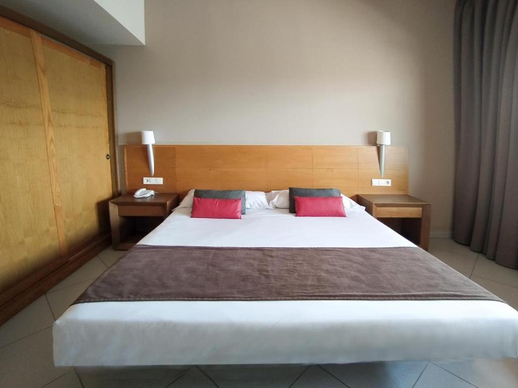 Ohtels Campo De Gibraltar Hotell La Línea de la Concepción Exteriör bild